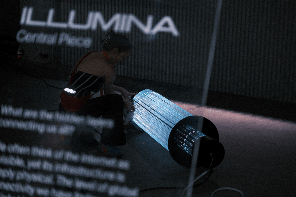 ILLUMINA central piece